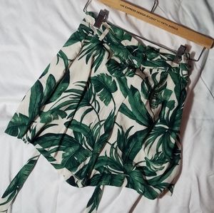 leaf pattern shorts